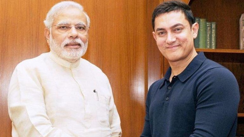 coronavirus: After Modi's speech, Aamir Khan's hollow toe, given toll free number about mental health professional by tweet | coronavirus: मोदींच्या भाषणानंतर आमीर खानचा 'खोचक' टोला, दिला टोल फ्री नंबर