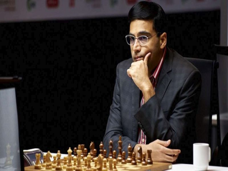 Now playing on the head; Vishwanathan Anand's retirement 'fullstop' | सध्या तरी डोक्यात खेळच; निवृत्ती नाही!, विश्वनाथन आनंदचा पुन्हा निवृत्तीला ‘फुलस्टॉप’