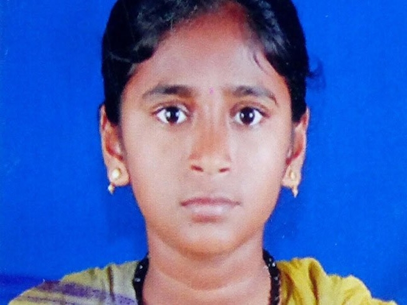 Anita's heartbroken due to suicide; The demonstrations of various organizations in Tamilnadu | अनिताच्या आत्महत्येमुळे संताप; तामिळनाडूमध्ये विविध संघटनांची निदर्शने