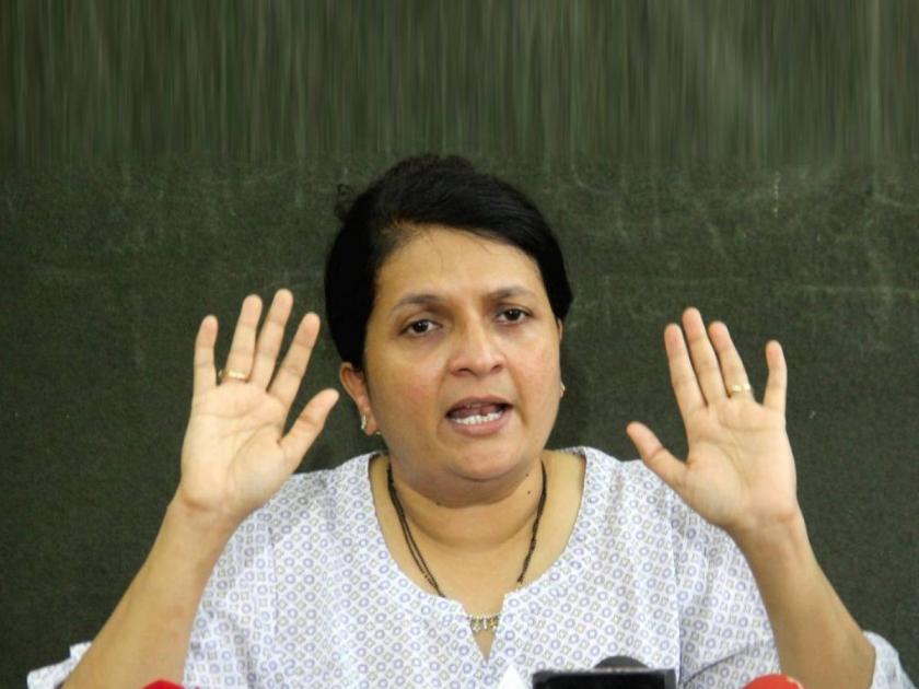 NCP slams Anjali Damania that she defaming Ajit Pawar with the help of BJP Maharashtra Politics | Ajit Pawar Anjali Damania | अजित पवारांना बदनाम करण्यासाठी अंजली दमानियांचे 'भाजपपुरस्कृत' ट्वीट; राष्ट्रवादीचा आरोप