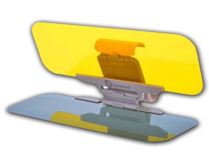 Antigler freighter that provides relief to the driver from intense lighting | प्रखर प्रकाशापासून वाहन चालकाला दिलासा देणारे अॅन्टीग्लेअर व्हायझर