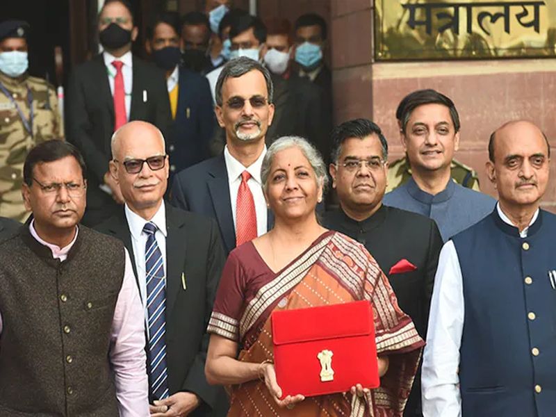 Budget 2023: It will be important to see what important announcements will be made from the budget today for various sectors and common citizens. | एकीकडे मंदी, नोकऱ्या जातायत; दुसरीकडे अर्थसंकल्पात काय मिळणार?, देशाचं लागलं लक्ष