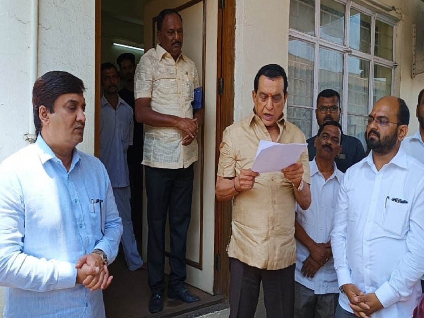Rajaram Factory Election: Ruling Alliance Candidates Announced, Supporters Cheer As Mahadevrao Mahadika Announces Names | राजाराम कारखाना निवडणूक: सत्तारूढ आघाडीचे उमेदवार जाहीर, महादेवराव महाडिकांनी नावे घोषित करताच समर्थकांचा जल्लोष