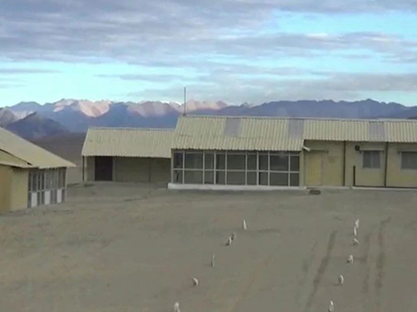 india china faceoff indian army troops deployed in eastern ladakh get upgraded heated living facilities | लडाखमध्ये अत्याधुनिक सुविधा; कडाक्याच्या थंडीत चीनला घाम फोडण्यास जवान सज्ज