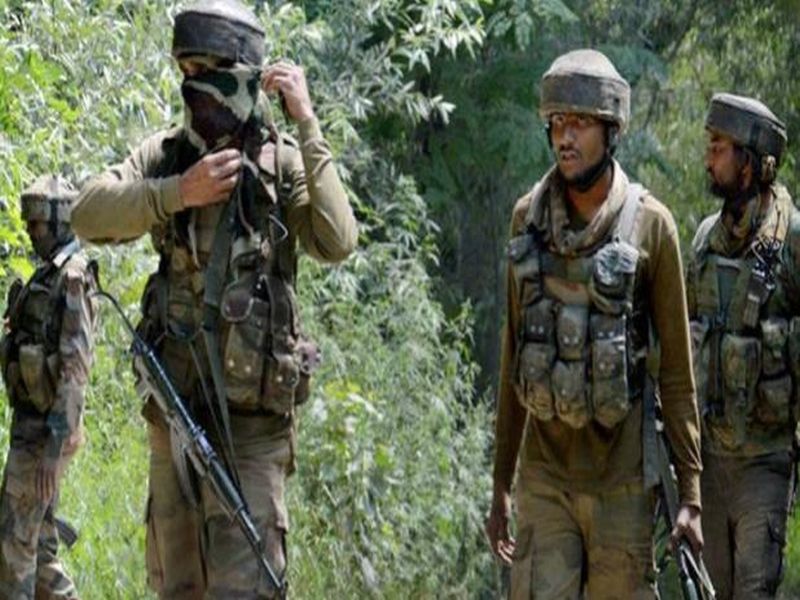 encounter between security forces and terrorists in anantnag jammu and kashmir | जम्मू-काश्मीरमध्ये लष्कराच्या जवानांकडून दहशतवाद्यांना घेराव, चकमक सुरू