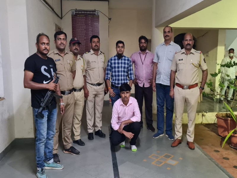 Katewadi youth arrested by police 18 crore 50 lakh fraud in case of Madhya Pradesh | मध्यप्रदेशात १८ कोटी ५० लाखांची फसवणूक; काटेवाडीच्या तरुणाला पोलिसांनी ठोकल्या बेड्या