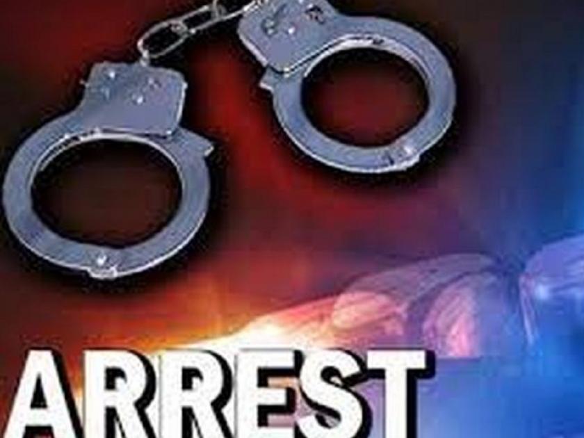 House burglar jailed in Palashi; The police are on the trail of both | पळशी येथे घरफोडी करणारा चोरटा जेरबंद; दोघांच्या मागावर पोलिस
