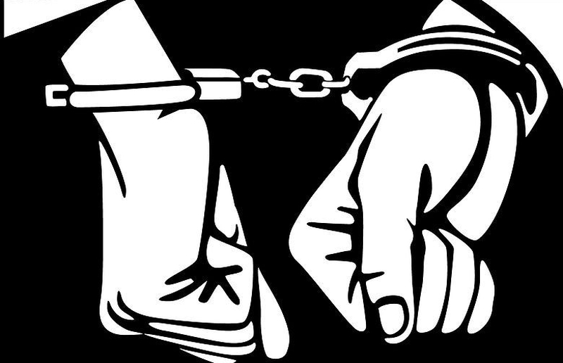  Three arrested for torturing Married | विवाहितेवर अत्याचार करणाऱ्या तिघांना अटक