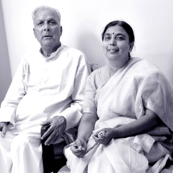 On the occasion: Sammelanadhaksha Aruna Dhere ... | निमित्त : संमेलनाध्यक्ष अरुणा ढेरे...