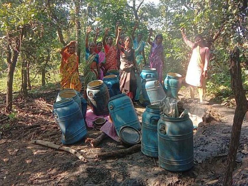 Women in Rakhi, Gurwal destroyed liquor dens, destroyed goods worth half a lakh | राखी, गुरवळातील महिलांनी दारू अड्डे केले उद्ध्वस्त, सव्वा लाखाचा मुद्देमाल नष्ट