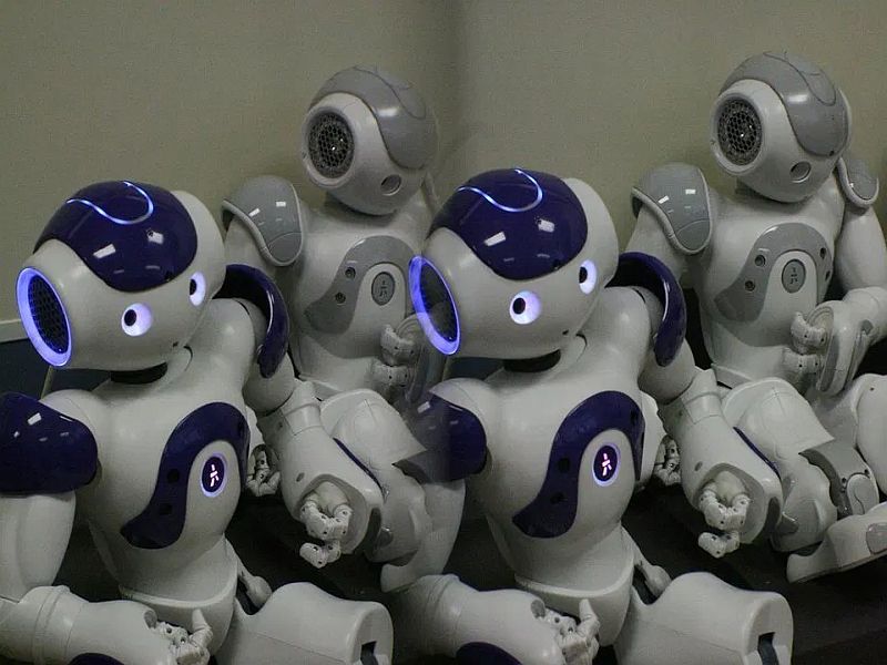 Robotics, drone research needs encouragement! | रोबोटिक्स, ड्रोनच्या संशोधनास प्रोत्साहन हवे !