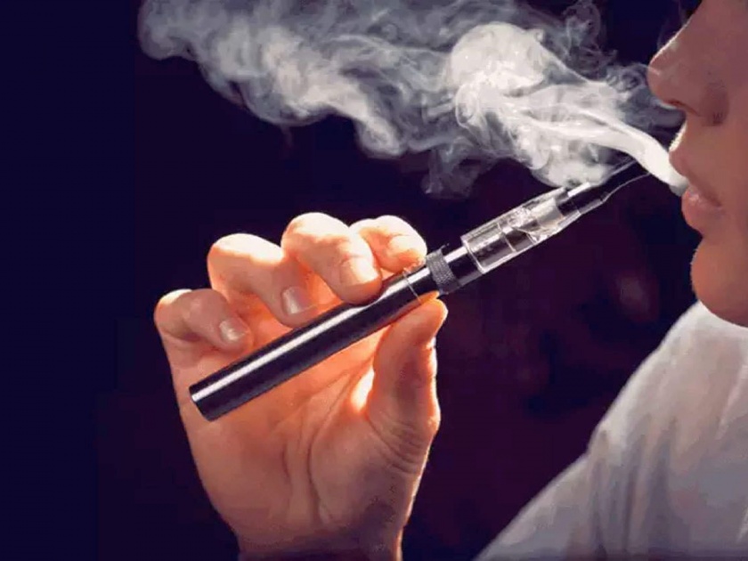Sale of e-cigarettes despite ban, seizure of goods worth lakhs in nagpur | बंदी असतानादेखील ई-सिगारेट्सची विक्री, लाखोंचा माल जप्त