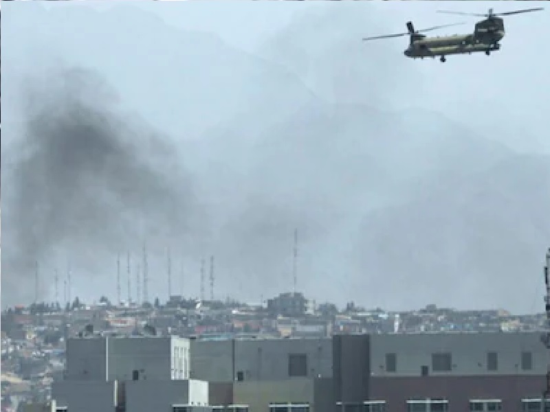 Another bomb blast near Kabul airport, suspected of attacking by ISIS-K | काबुल विमनातळाजवळ अजून एक बॉम्बस्फोट, इस्लामिक स्टेट खोरासनवर हल्ल्याचा संशय
