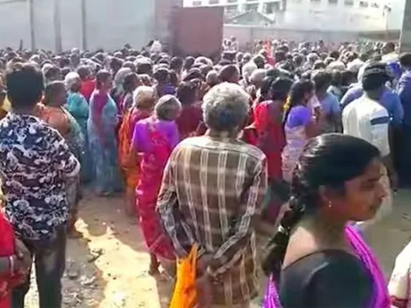 Tamil Nadu Stampede: Women stampede to get free sarees; Four dead, many injured | Tamil Nadu Stampede: फुकटच्या साड्या मिळविण्यासाठी महिलांमध्ये चेंगराचेंगरी; चार जणींचा मृत्यू, अनेक जखमी