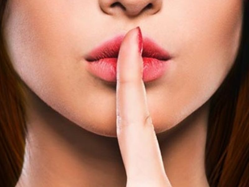 5 Things women always hide from men | या गोष्टी पुरुषांपासून लांब ठेवतात महिला