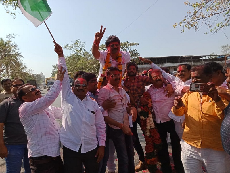 Ashok Dak Bumper wins the Mumbai Market Committee elections for Marathwada region | मुंबई बाजार समिती निवडणूकीत अशोक डक बंपर मतांनी विजयी