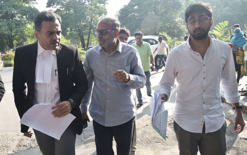 Navodaya Urban Bank scam in Nagpur: Ashok Dhawad surrenders in session court | नागपुरातील नवोदय अर्बन बँक घोटाळा : अशोक धवड यांचे सत्र न्यायालयात आत्मसमर्पण