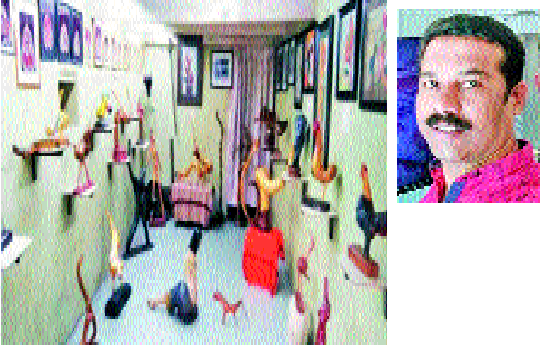 Uncooked museum of Chincholi branch with the help of Government: Ashok Jadhav's initiative - World Museum Day Special | शासनाच्या मदतीशिवाय चिंचोलीत काष्ठशिल्पांचे अनोखे संग्रहालय-: अशोक जाधव यांचा उपक्रम-जागतिक संग्रहालय दिन विशेष
