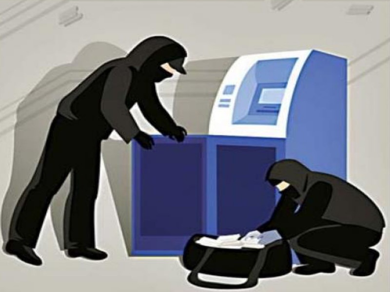 Thieves looted ATMs in Chalisgaon; Incident on Kharjai Road | चाळीसगावला चोरट्यांनी 'एटीएम'च पळविले; खरजई रोडवरील घटना
