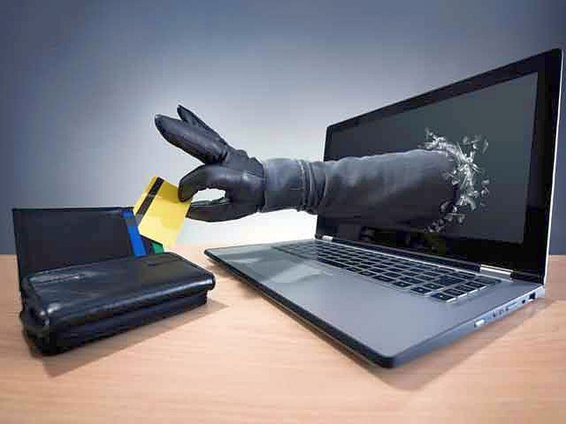 Cosmos Bank Cyber ​​Attack Case: Use of ATMs in Pune, Mumbai and Kolhapur | कॉसमॉस बँक सायबर हल्ला प्रकरण : पुणे, मुंबई व कोल्हापूरमधील एटीएमचा वापर