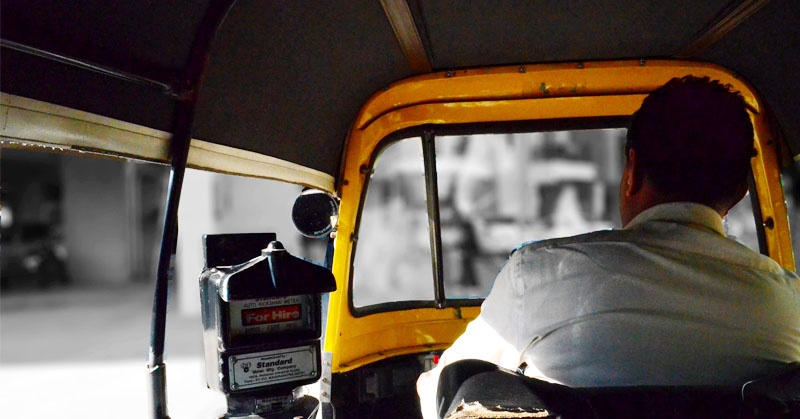 Minor girl cheated by rickshaw driver | अल्पवयीन विद्यार्थिनीचा रिक्षाचालकाने केला विनयभंग