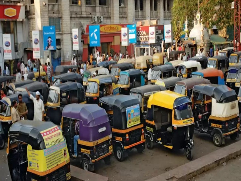 auto rickshaw travel will be expensive for pune residents they will have to pay extra Rs 2 for the first 1.5 km | पुणेकरांनो रिक्षा प्रवास महागणार, पहिल्या दीड किमीसाठी २ रुपये जास्तीचे द्यावे लागणार