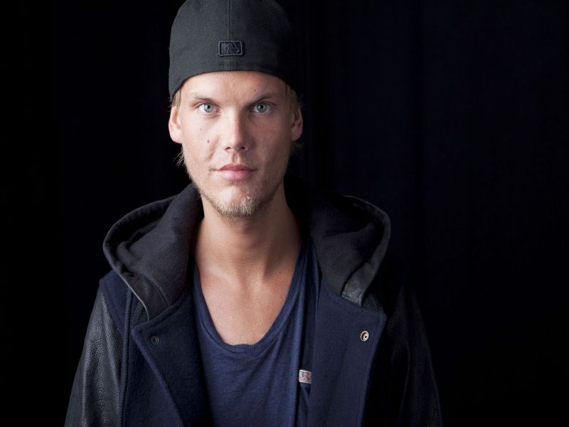 Swedish DJ Avicii Dead at 28 | जगप्रसिद्ध डीजे एविचीचं अवघ्या २८ व्या वर्षी निधन
