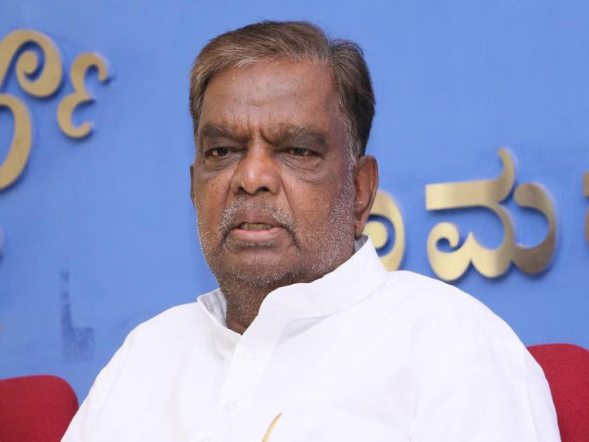 BJP MP V. Srinivas Prasad passed away, was undergoing treatment in ICU for four days | भाजपा खासदार व्ही. श्रीनिवास प्रसाद यांचं निधन, चार दिवसांपासून ICUमध्ये घेत होते उपचार  
