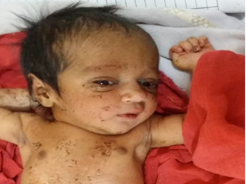 The three-day baby found in Beed | माता न तु वैरीण ! तीन दिवसाच्या बाळाला काटाळ बाभळीच्या आळ्यात टाकले