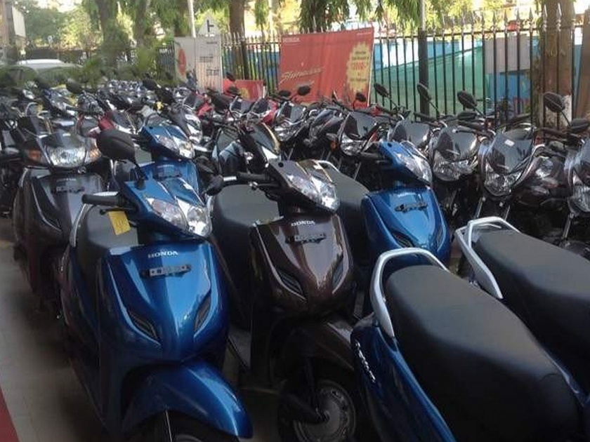 ... so a Traffic Police fine of 1 lakhs was imposed on new scooters | ...म्हणून 65 हजारांच्या नव्याकोऱ्या स्कूटरवर ठोठावला लाखभराचा दंड 