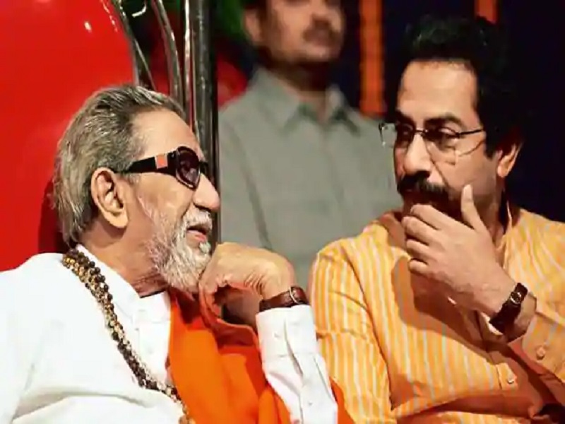 'Balasaheb Thackeray was a brilliant form of Hindutva', greetings to Balasaheb from Chief Minister Uddhav Thackeray | 'बाळासाहेब ठाकरे हिंदुत्वाचे तेजस्वी रूप होते', बाळासाहेबांना मुख्यमंत्री उद्धव ठाकरेंकडून अभिवादन