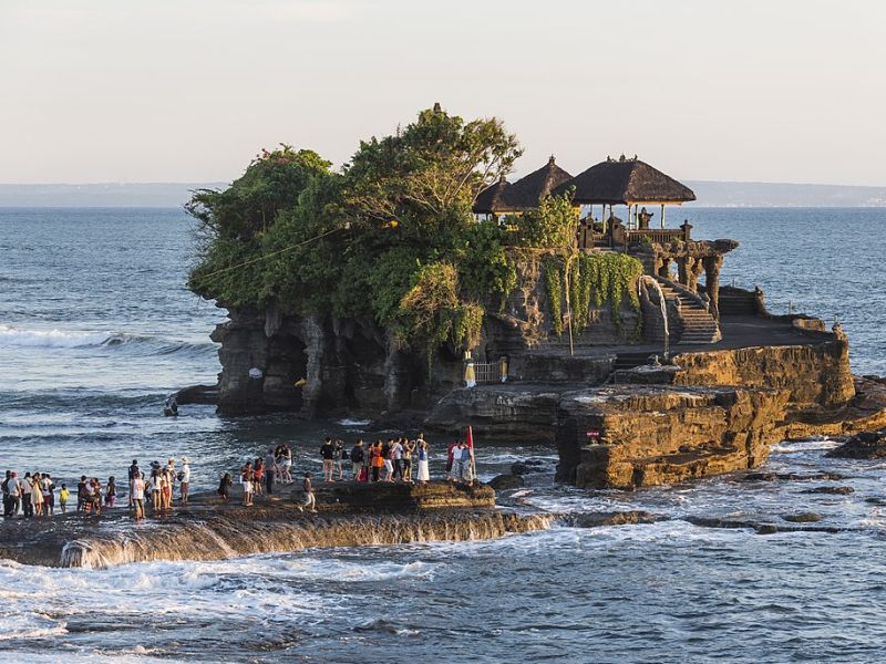 Want to travel abroad in limited budget? Bali is the best option | परदेशात फिरायला जाण्याचा प्लॅन करताय? हे ठिकाण ठरु शकतं चांगला पर्याय