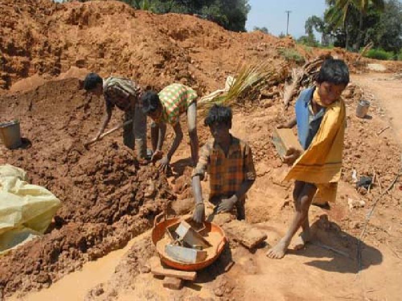  Five child laborers rescued from Ulven | उलवेतून पाच बालकामगारांची सुटका