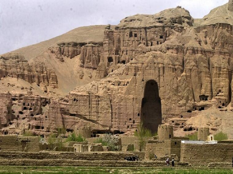 Threat to Bamiyan again? UNICEF should take immediate action to protect Buddhist sites in Afghanistan | बामियानला पुन्हा धोका ? अफगाणिस्तानातील बौद्धस्थळांच्या सुरक्षतेसाठी युनिसेफने तातडीने निर्णय घ्यावा