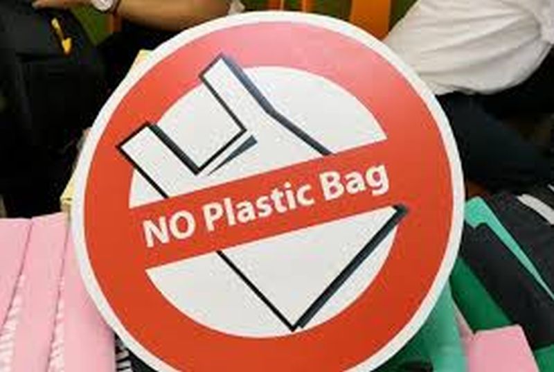 Plastic ban; Back to action, fund spending on public awareness | प्लास्टीक बंदी; कारवाईकडे पाठ, जनजागृतीसाठी निधी खर्च