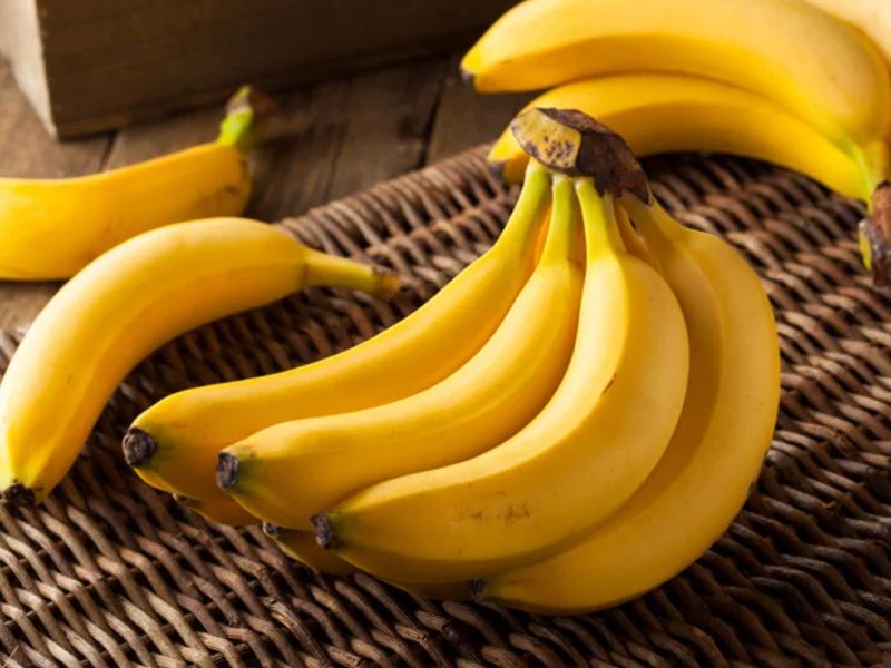 Does eating banana in the morning is more beneficial know what is the right advice | कोणत्या वेळी केळी खाणं जास्त फायदेशीर?; जाणून घ्या आयुर्वेदाचा सल्ला!