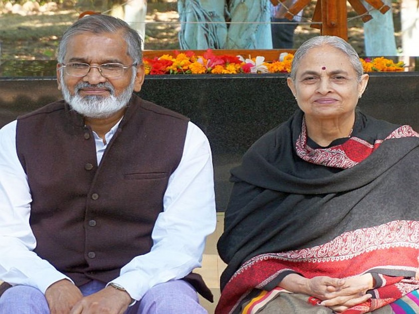 Dr. JRD Tata honors award Bang couple | डॉ. बंग दाम्पत्याला जेआरडी टाटा सन्मान