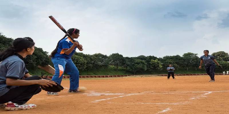 In the ongoing National Baseball Tournament, both the teams of Maharashtra, Dhaliwal, Delhi, Chandigarh, | सांगलीत सुरू असलेल्या राष्ट्रीय बेसबॉल स्पर्धेत  महाराष्ट्राचे दोन्ही संघ अंतिम फेरीत, दिल्ली, चंदीगडचा धुव्वा 