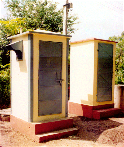7 crore rupees for the toilets fall on the Solapur Municipal Corporation | शौचालयांसाठीचे ७ कोटी रुपये सोलापूर महापालिकेच्या खात्यावर पडून