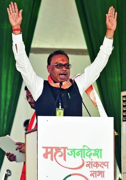 Maharashtra Assembly Election 2019: New energy of Bawanakule to activists | Maharashtra Assembly Election 2019  : बावनकुळेंच्या नव्या जोमाने कार्यकर्त्यांना ऊर्जा 
