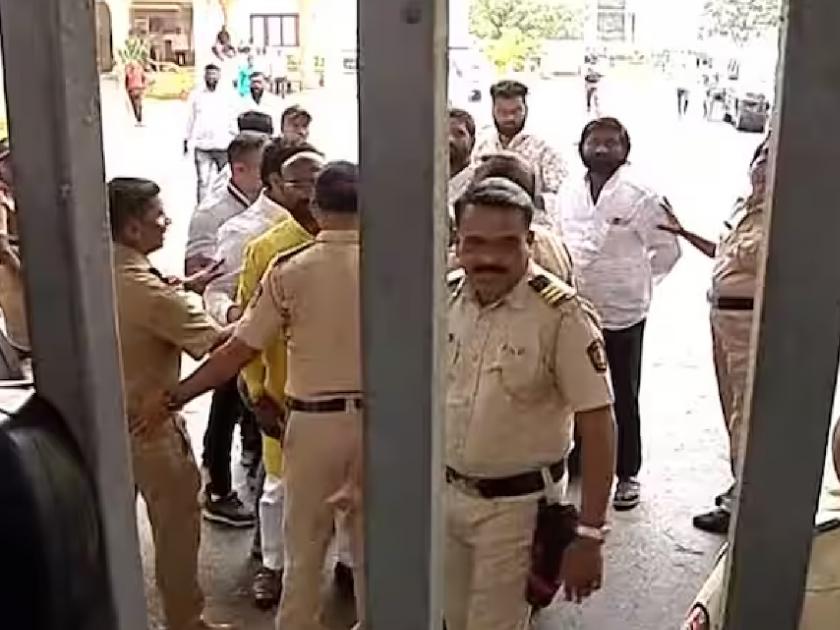 Maratha-OBC Reservation: Swarajya organizations and OBC activists face off in Pune; Warned to Chhagan Bhujbal | पुण्यात स्वराज्य संघटना आणि ओबीसी कार्यकर्ते आमनेसामने; छगन भुजबळांना दिला इशारा