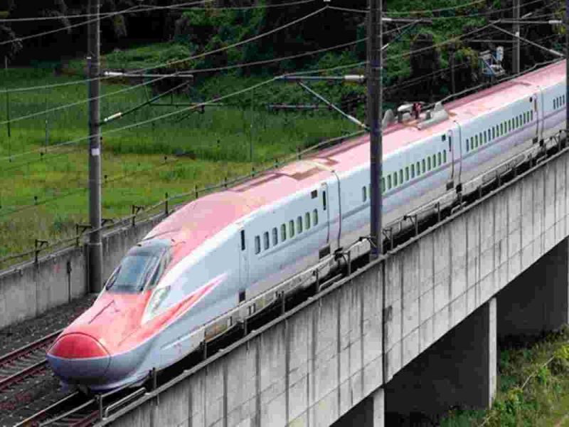 Bullet train to run on Mumbai-Nashik-Nagpur route; Bullet trains on seven more routes in the country | मुंबई-नाशिक -नागपूर मार्गावर धावणार बुलेट ट्रेन; देशात आणखी सात मार्गांवर बुलेट ट्रेन