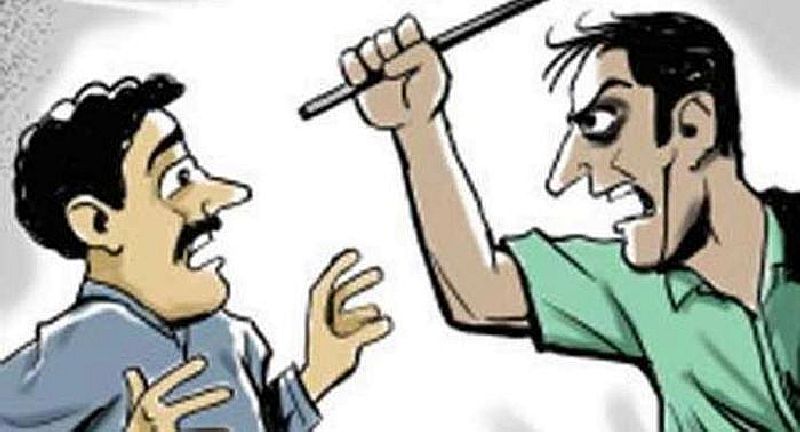 congress leader sanjay thakre beats up youth demanding babasaheb ambedkar birth anniversary contribution incident in nagpur | जि.प. सदस्याच्या पतीची वर्गणी गाेळा करणाऱ्यास मारहाण; गुन्हा दाखल