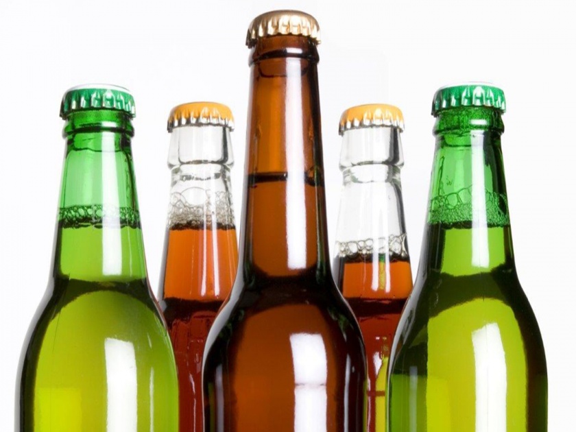 Why beer bottles come in brown and green colours | कोणत्याही ब्रॅंडची बीअरची बॉटल नेहमी हिरव्या किंवा भुरक्या रंगाचीच का असते?