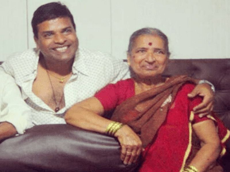 Marathi actor bharat jadhav's mother Shantabai Jadhav passed away | भरत जाधव यांच्या आई शांताबाई जाधव यांचे निधन