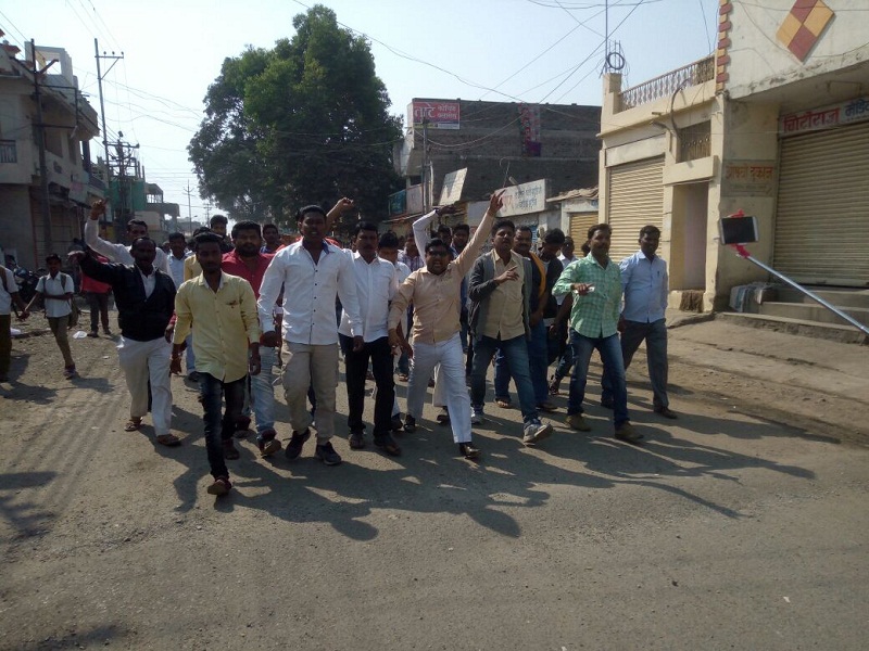 Karegaon-Bhima riot due to BJP - Saptarshi | कोरेगाव-भिमाची दंगल भाजपामुळेच - सप्तर्षी