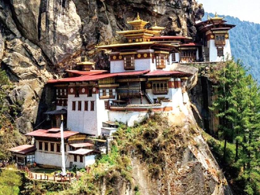 Go to Ladakh, Sikkim, Bhutan, not Goa-Singapore! | गोवा-सिंगापूर नव्हे, तर ओढा लडाख, सिक्कीम, भूतानकडे!