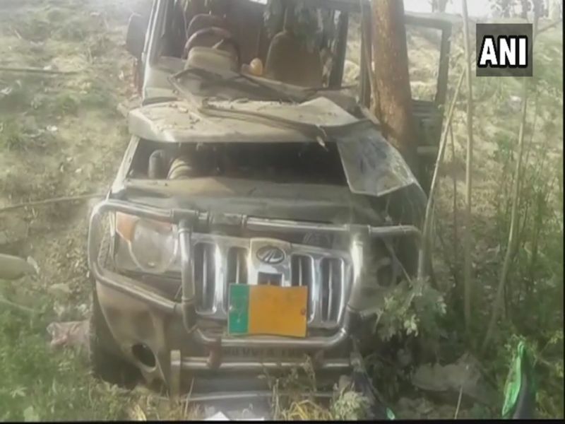 Car rammed into a school building in Bihar's Muzaffarpur; Nine students died | बिहारमध्ये भरधाव बोलेरो शाळेत घुसली, 9 विद्यार्थ्यांचा मृत्यू