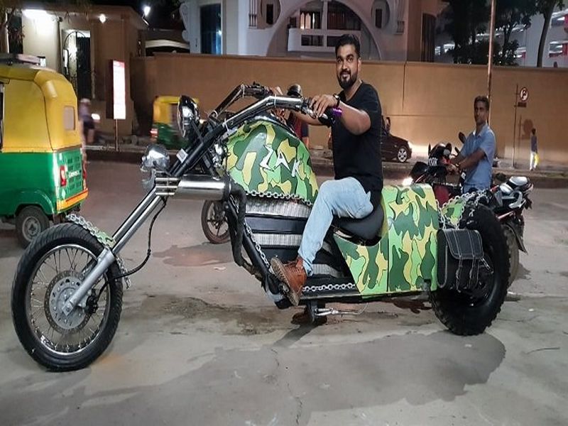 Bengaluru man Zakir Khan Builds a 13 Foot long custom Bike | या व्यक्तीने तयार केली आपल्या आवडीची स्टायलिश बाइक, १३ फूट लांब बाइकची किंमत जाणू घ्या!