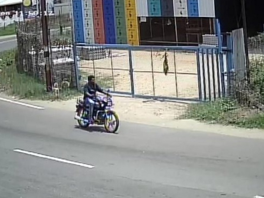 After Stealing Bike to Go Home, TN Man Returns it Via Courier svg | लॉकडाऊनमध्ये घरी जाण्यासाठी त्यानं चोरली बाईक; त्यानंतर जे केलं ते भारीच होतं!